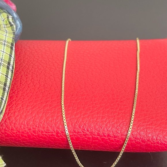 Solid 14K Gold Box Chain Necklace, 3.04 gr. /1 mm, / 18 inch. - Picture 13 of 17